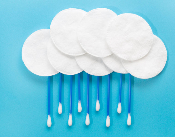 Cloud and rain made of cotton swabs and cotton discs - Photo, Image