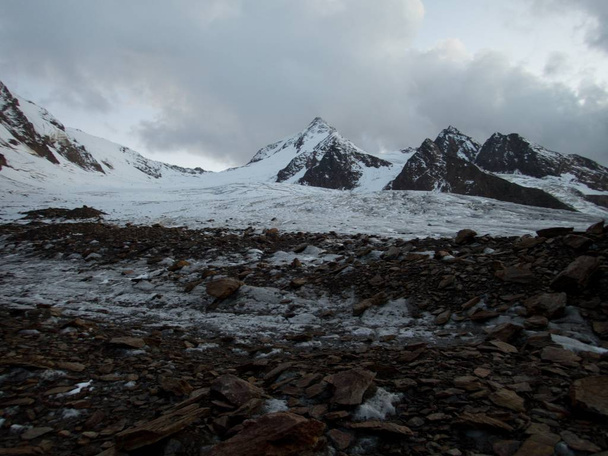 piękny lodowcu i clim do góry Weisskugel od Melag - Zdjęcie, obraz
