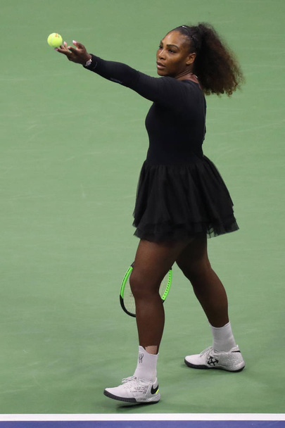 NEW YORK - SEPTEMBER 8, 2018: 23-time Grand Slam champion Serena Williams in action during her 2018 US Open final match against Naomi Osaka at Billie Jean King National Tennis Center - 写真・画像