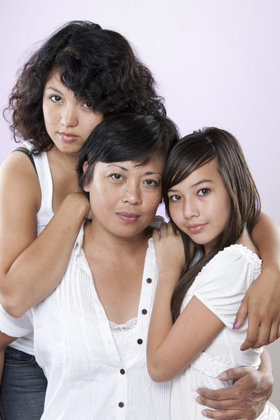 Headshot of asian mother and her two daughters - Fotografie, Obrázek