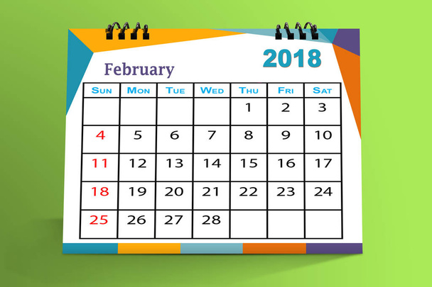 Renkli arka plan üzerinde izole Şubat 2018 masaüstü takvim . - Fotoğraf, Görsel