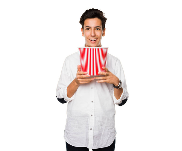 teenager drží popcorn kbelík - Fotografie, Obrázek