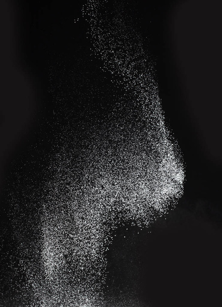 пухнастий цукор з порошком на чорному тлі
 - Фото, зображення