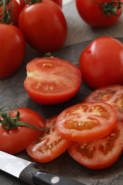 fresh ripe delicious tomatoes - Foto, Imagem