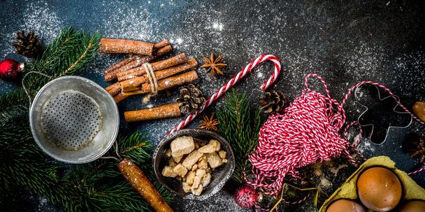 sfondo di cottura di Natale con ingredienti per cucinare la cottura di Natale, sfondo blu scuro, banner vista dall'alto
 - Foto, immagini