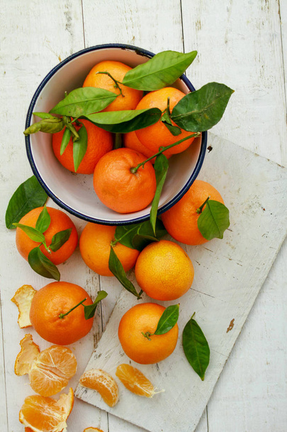 テーブルの上のクレメンタイン オレンジ フルーツ - 写真・画像