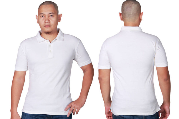 Пустий сорочки поло макет угорі, передня і задня, ізольовані на білому. Азіатська модель чоловічого носити рівнині білий поло Футболки макет. Піт одяг tee дизайн презентації для друку - Фото, зображення