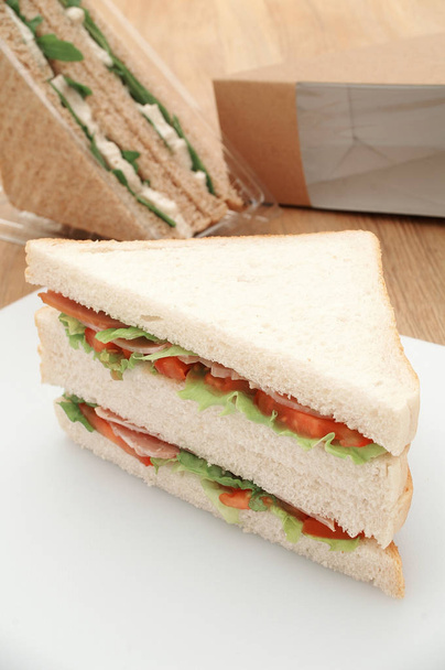 Sandwich sano sabroso fresco
 - Foto, Imagen
