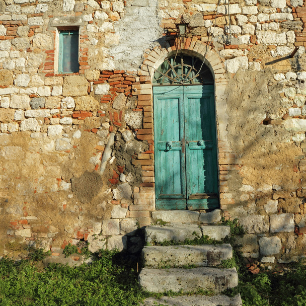 puerta a la casa rural toscana, Italia
 - Foto, imagen