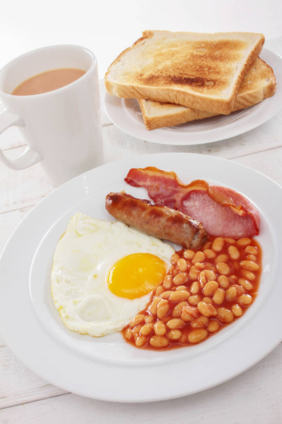 традиційні приготований повний англійський сніданок - Фото, зображення