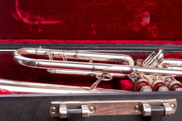 Close up old trumpet in velvet case. - Photo, Image