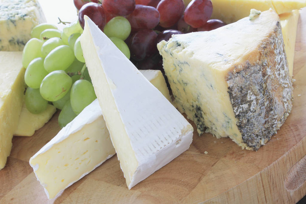 Μικτή νόστιμο τυρί επιλογής - Φωτογραφία, εικόνα