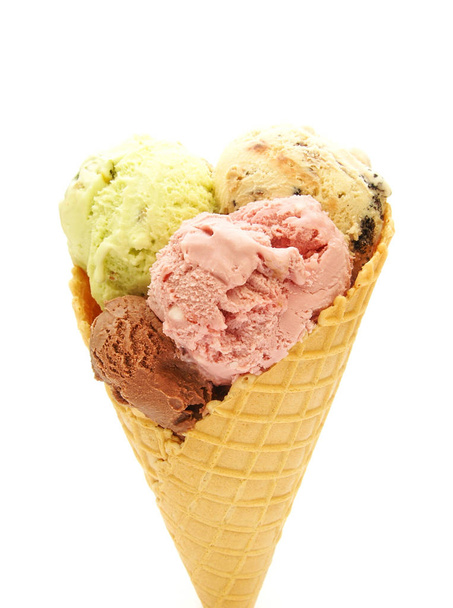 традиционное молочное мороженое
 - Фото, изображение