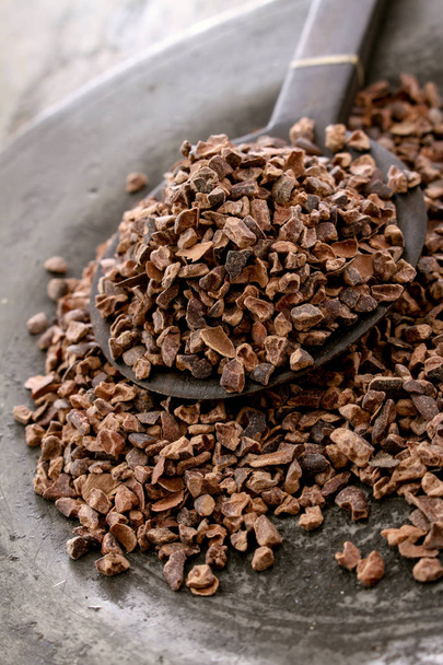 plumas de cacao sueltas de cerca
 - Foto, Imagen