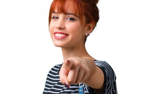Jeune étudiante rousse fille pointe du doigt vers vous
 - Photo, image