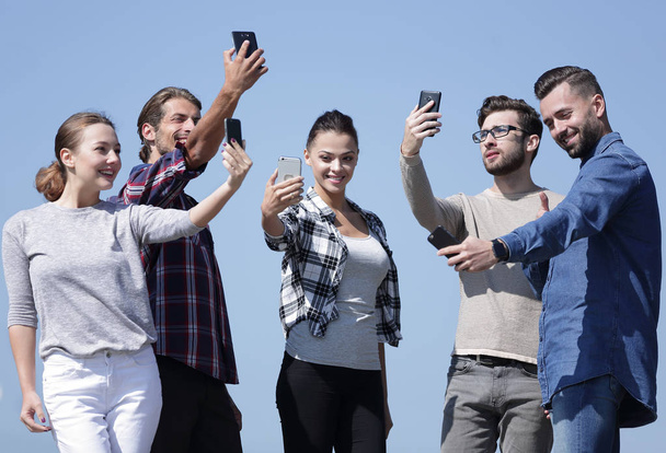 group of young people taking a selfie. - Fotoğraf, Görsel