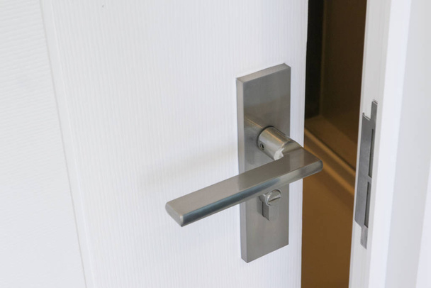 Metal door handle modren style - 写真・画像