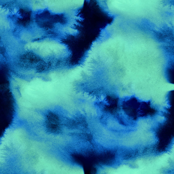 Абстрактная красочная акварель для фона. Ручная раскрашенная чернила бесшовная картина с абстрактным небом и облаками. Акварельная текстура
. - Фото, изображение