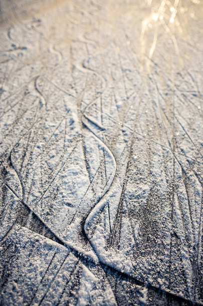 крижаний фон. текстура поверхні льоду
 - Фото, зображення