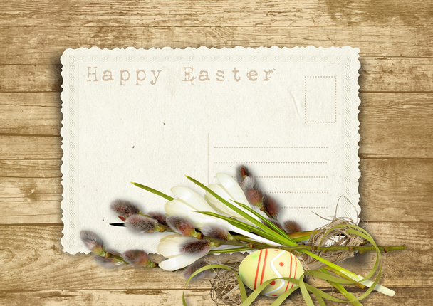 ročník Velikonoční přání s pussy willow na dřevěné pozadí - Fotografie, Obrázek