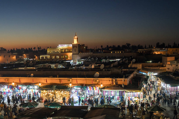 Jemaa el Fna náměstí, hlavní náměstí v centru Marrákeše. - Fotografie, Obrázek