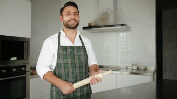 Portrait of Young Handsome Caucasian Executive Chef in Apron. He Staying In Modern Lighty Spacious Kitchen. - Záběry, video