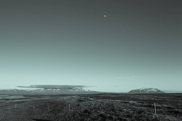 The stony rocky deserted landscape of Iceland. Toned. - Foto, afbeelding