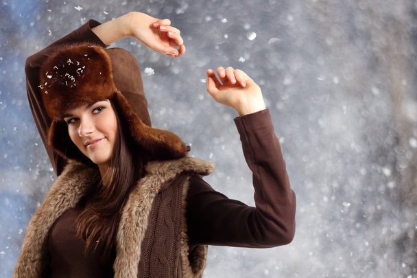 teennager girl pretty smiling on winter winter background - Fotografie, Obrázek