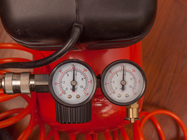 Luftkompressormanometer - Foto, Bild