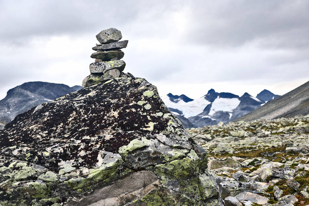 Mountainous terrain in Norway. Jotunheimen National Park - Zdjęcie, obraz