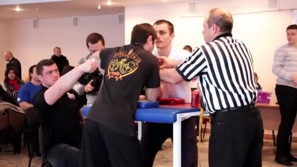 Arm-Wrestling - Felvétel, videó