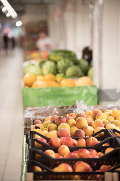 Čerstvé ovoce na trhu. vegetariánské pojetí, zblízka střílel - Fotografie, Obrázek