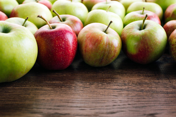 リンゴ、収穫、新鮮な果物、クローズアップ - 写真・画像