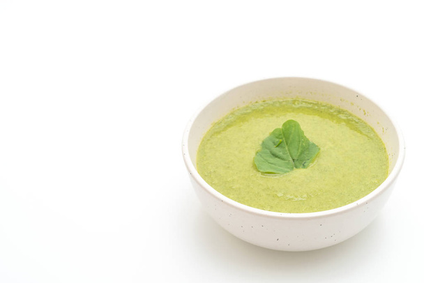 spinach soup bowl isolated on white background - Zdjęcie, obraz