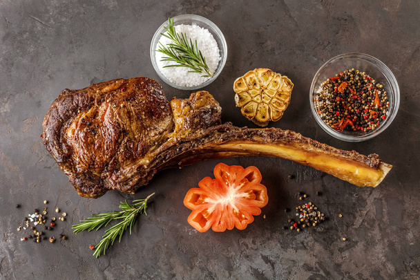 Barbecue Tomahawk Steak with copy space - Foto, imagen