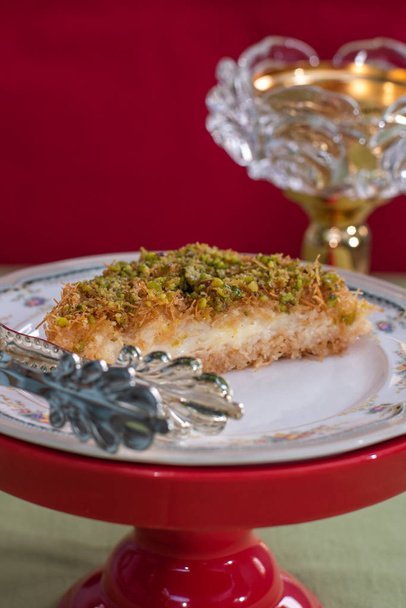 Turkish/Palestinian sweet dish Kunafa - 写真・画像