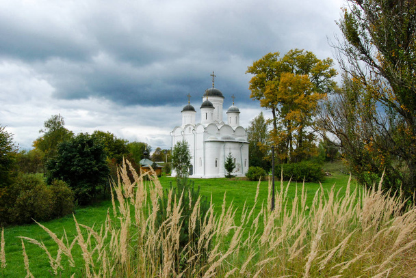 The Archangel Michael church in Mikulino, Russia - Φωτογραφία, εικόνα