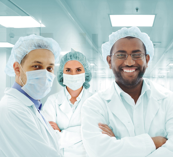 Scientists arabic team at modern hospital lab, group of doctors - Foto, afbeelding