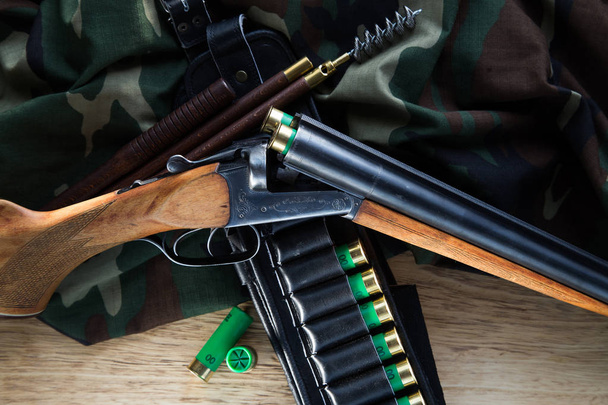 Fusil de chasse avec balles
 - Photo, image