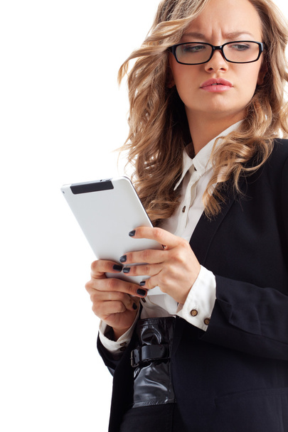 Thoughtful businesswoman holding tablet - Zdjęcie, obraz