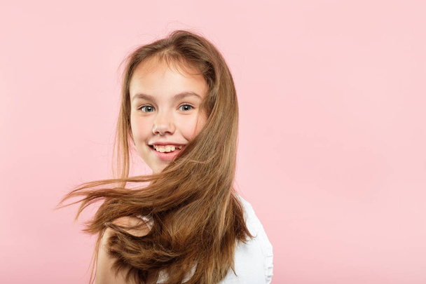 healthy hair beauty kid girl product advertisement - Foto, Imagem