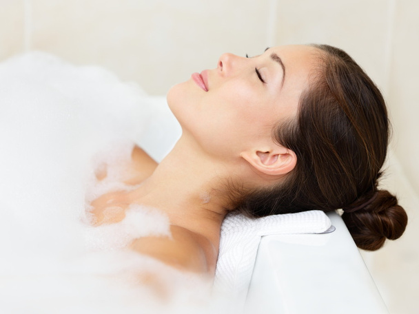 Bath woman relaxing bathing - Photo, Image