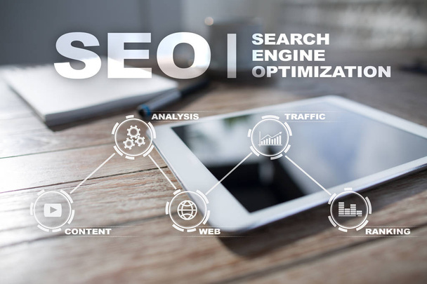 SEO. Otimização do Search Engine. Marketing online digital e conceito de tecnologia Inetrmet
.  - Foto, Imagem