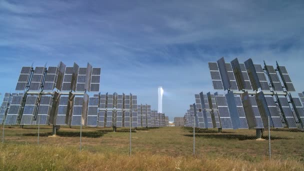 Time-Lapse mraky na solární elektrárny - Záběry, video