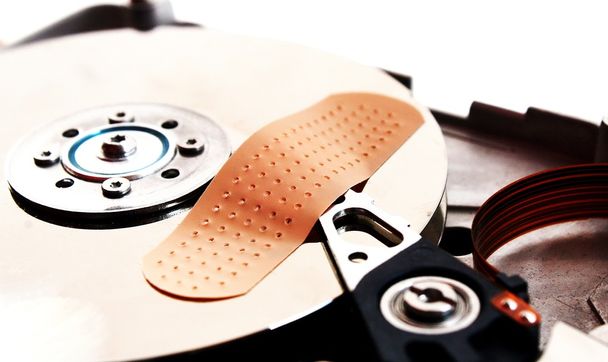 patch om te herstellen een gebroken hard drive hd - Foto, afbeelding