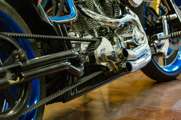 Moottori lähikuva laukaus kaunis ja mittatilaustyönä moottoripyörä
 - Valokuva, kuva