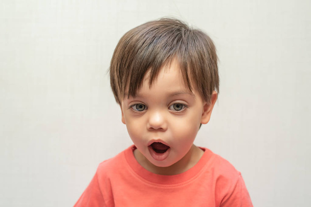 Cute baby boy toddler - opening the mouth - Valokuva, kuva