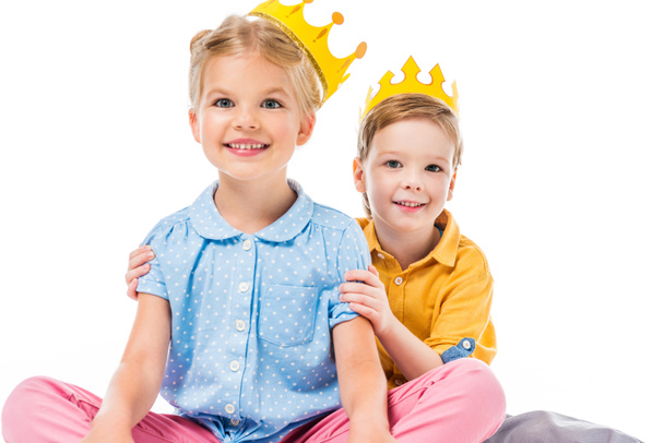 adorable children in yellow paper crowns, isolated on white - Foto, Imagen