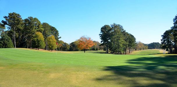 Campo de golfe em North Georgia, EUA paisagem fundo
 - Foto, Imagem