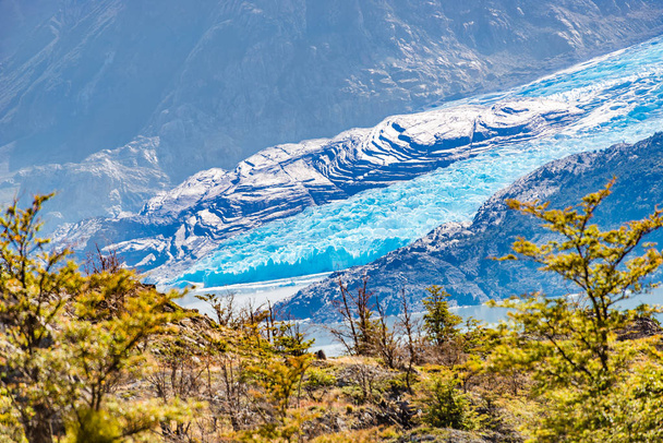 Panoraamanäkymät Torres del Painelle, kansallispuisto, Patagonia, Chile
 - Valokuva, kuva
